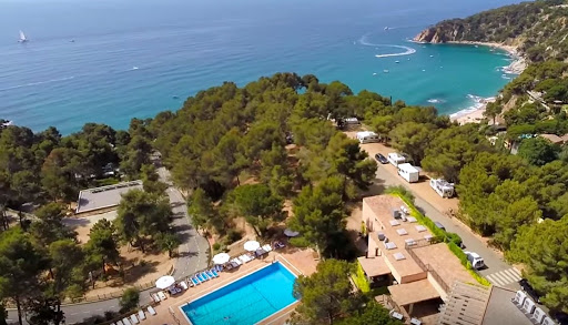 Campings en Espagne : où en trouver avec piscine ?
